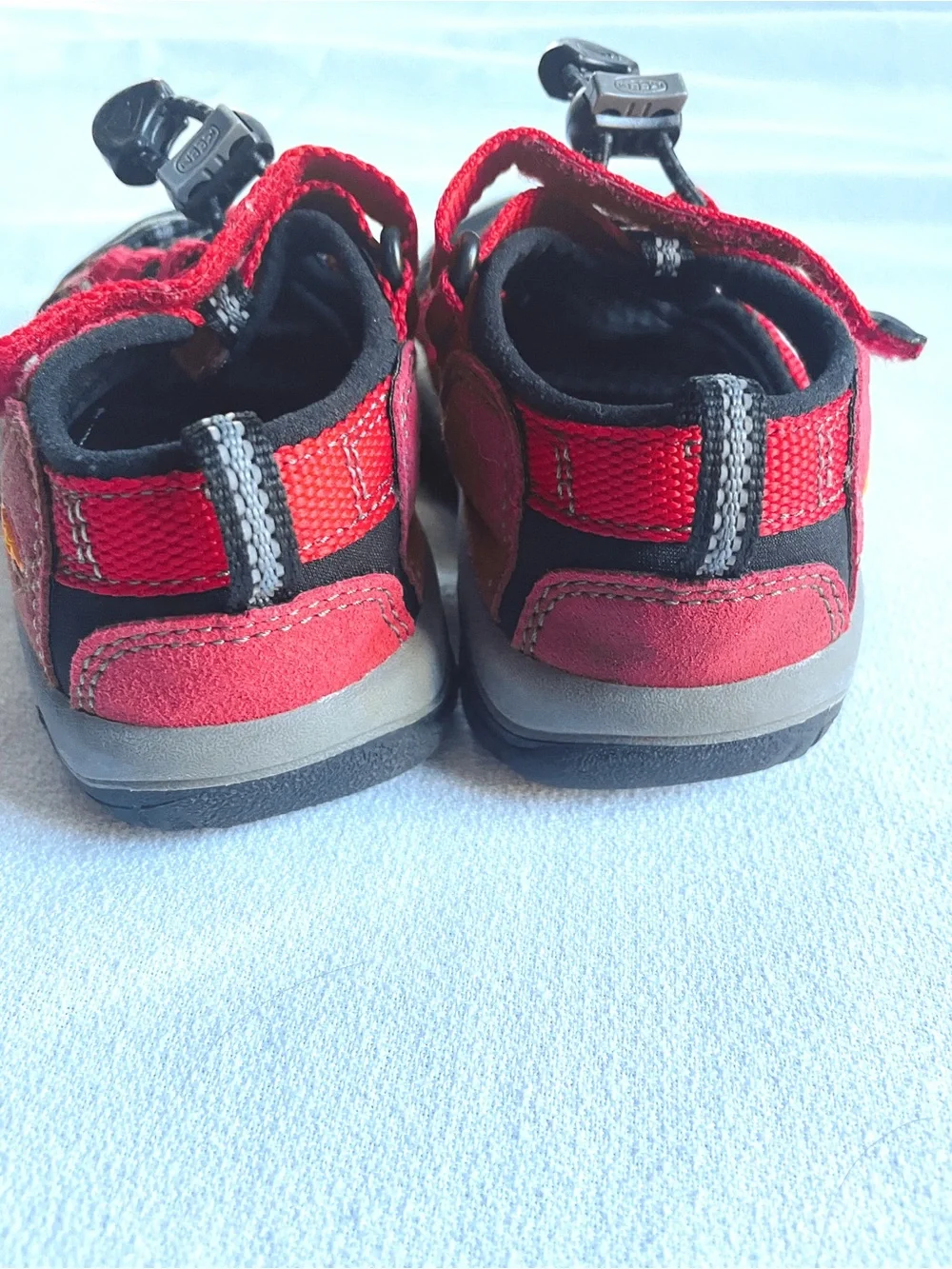 KEEN Kids Newport H2 Waterproof Hiking Sandals Red/Black Size 9 Toddler Shoes